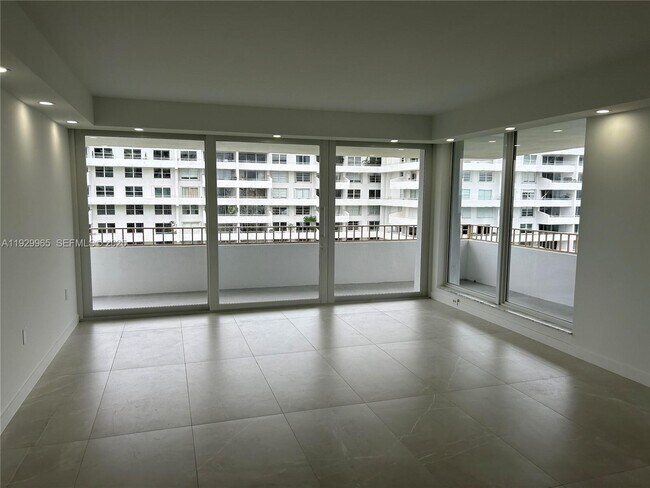Foto del edificio - 177 Ocean Ln Dr