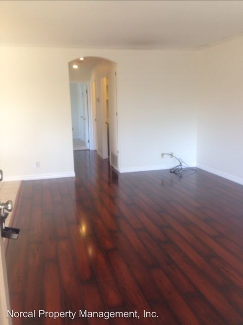 Building Photo - 5434 Colony Green Dr