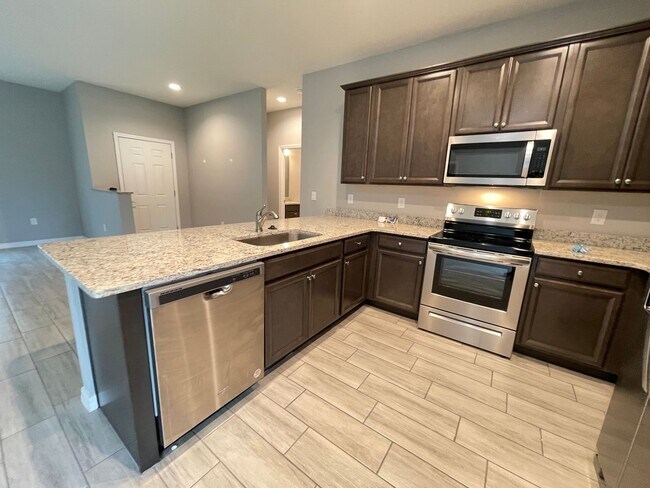Foto del edificio - Gorgeous 3 Bedroom, 2 Bathroom Home in Pal...