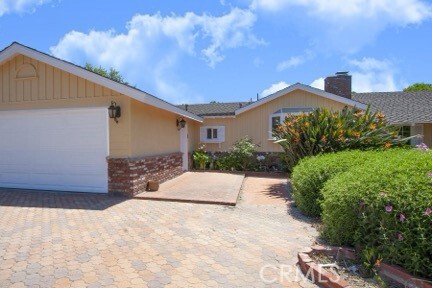 Foto principal - 17716 Nordhoff St