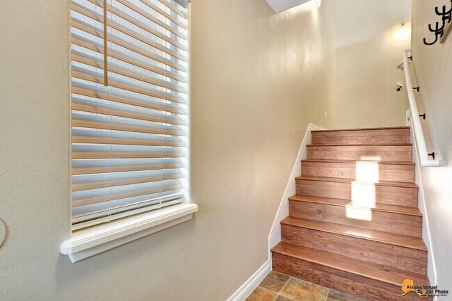 Foto del edificio - Campbell Four Bedroom Home with Garage