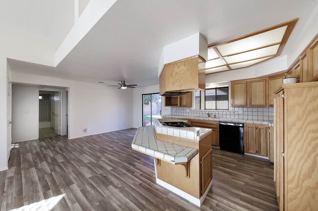 Building Photo - 21709 Golden Star Blvd