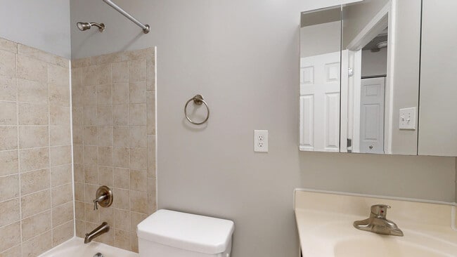 Interior Photo - Arbor Park of Alexandria