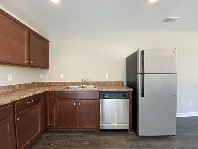 Building Photo - Home for Rent in Talladega, AL... COMING S...