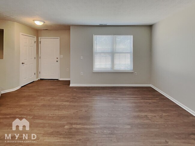 Building Photo - 4520 Woodland Ct