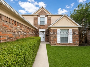 Building Photo - 3405 Plantation Ln