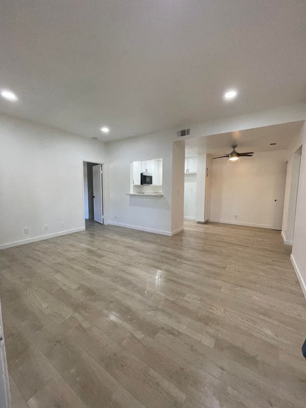 Building Photo - 47 Gaviota, 146