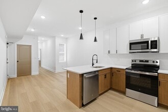 Building Photo - 2223 N 22nd St