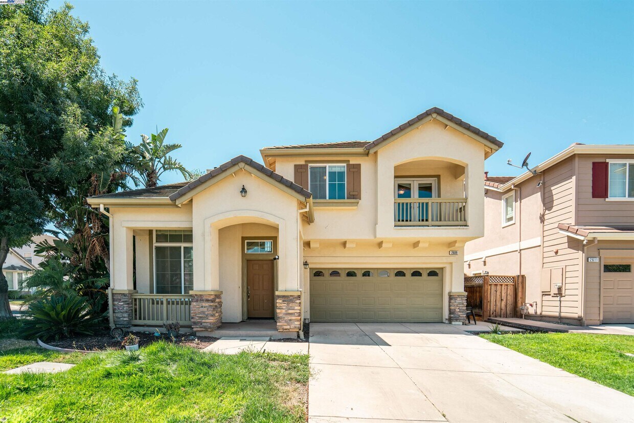 Foto principal - 2609 Intrigue Ln
