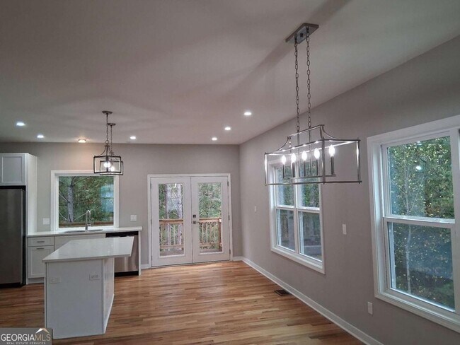 Foto del edificio - 3175 Tackett Rd