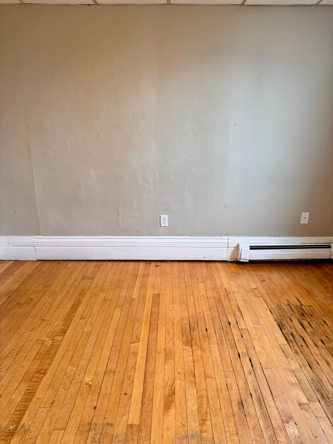 Building Photo - 312 Union St