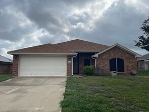 Building Photo - 4204 Tropicana Dr