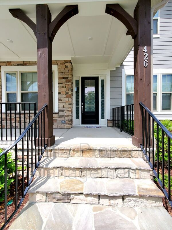 Building Photo - 426 Tintern Ln