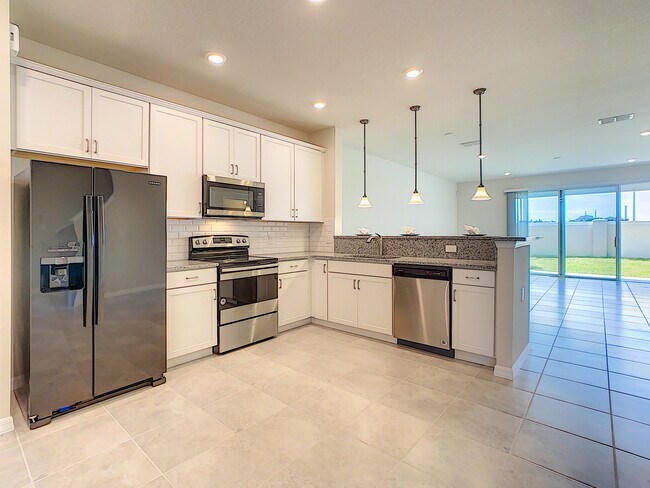 Building Photo - 3812 Grassland Dr