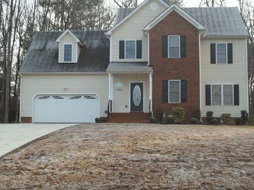 Primary Photo - 4 Bedroom home for rent