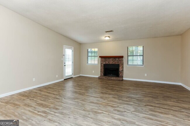 Foto del edificio - 5531 Mallard Trail
