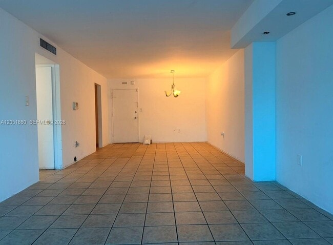 Building Photo - 1800 Sans Souci Blvd