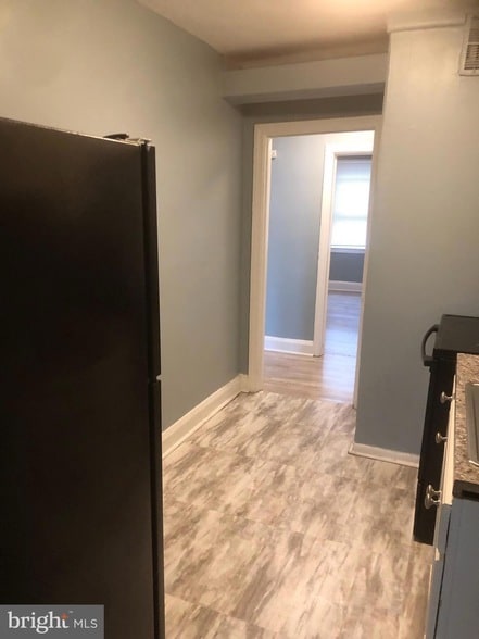 Building Photo - 3023 Oakford Ave