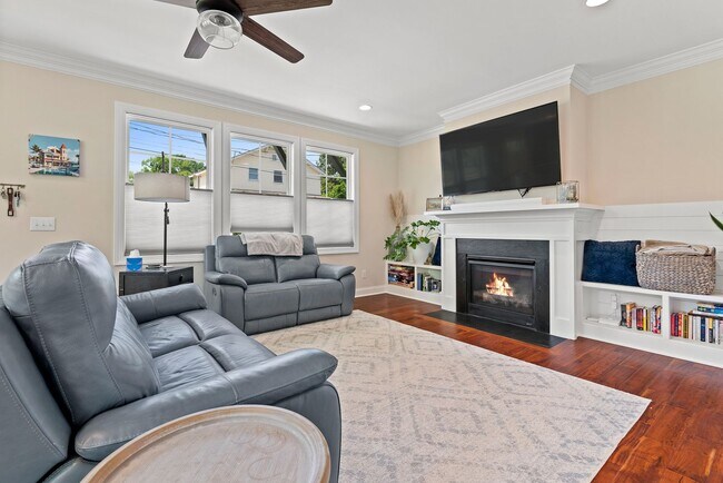 Foto del edificio - Stunning 4 Bedroom in Downtown Durham with...