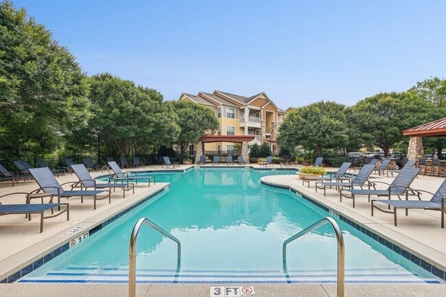 Foto del edificio - The Grove at Waterford Crossing