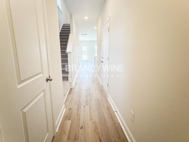 Foto del edificio - 1016 Wildflower Dr