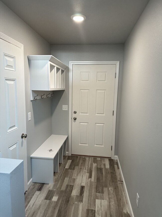 Building Photo - Stunning Modern Home for Rent - 117 Marsha...