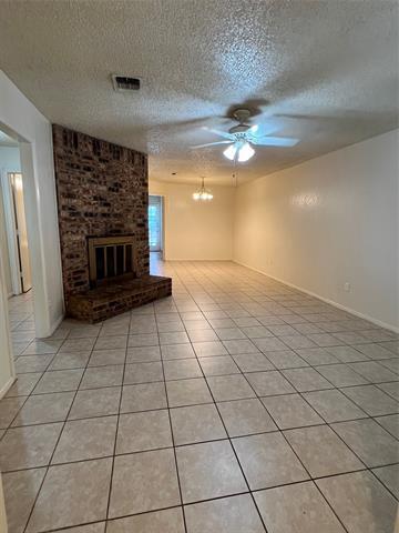 Building Photo - 2406 Ventura Dr