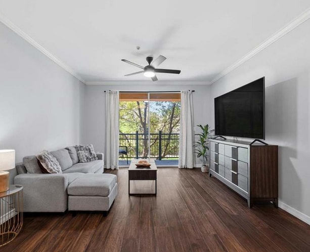 Building Photo - 330 W Las Colinas Blvd.