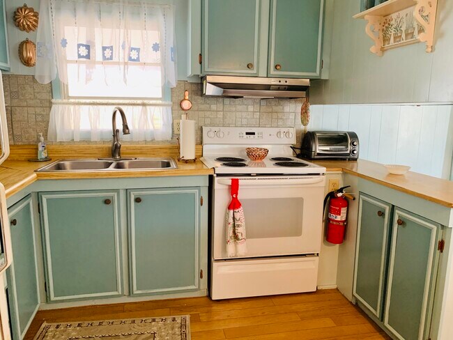 Foto del edificio - 8167 SE Swan Ave