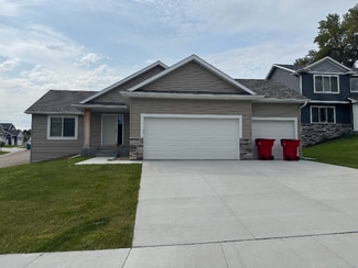 Building Photo - 844 Delrose Ln