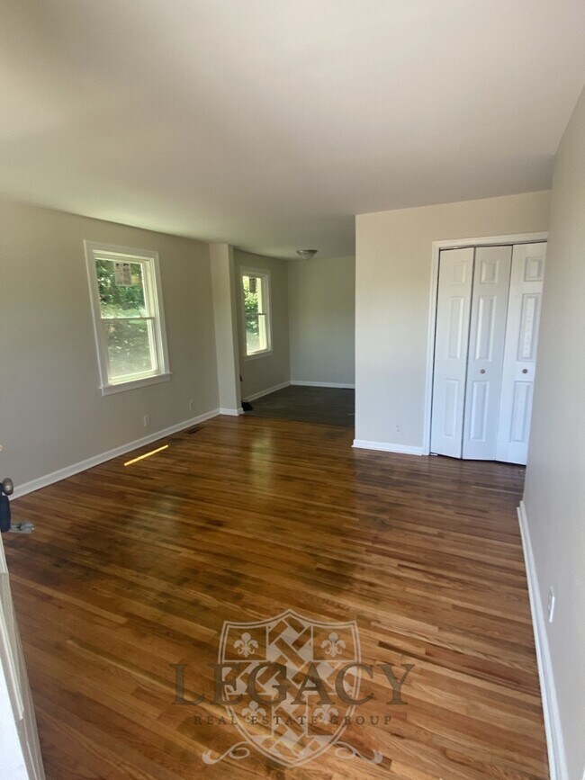 Foto del edificio - 2316 Woodridge Dr