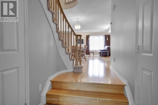Building Photo - 957 Lucille Way