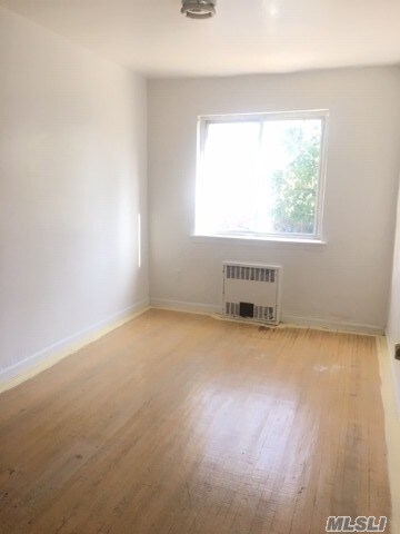 Foto del edificio - 78-11 164th St