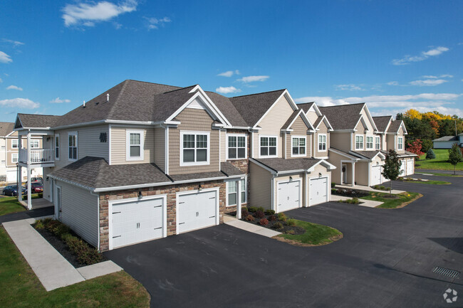 Building Photo - The Glen at Perinton Hills