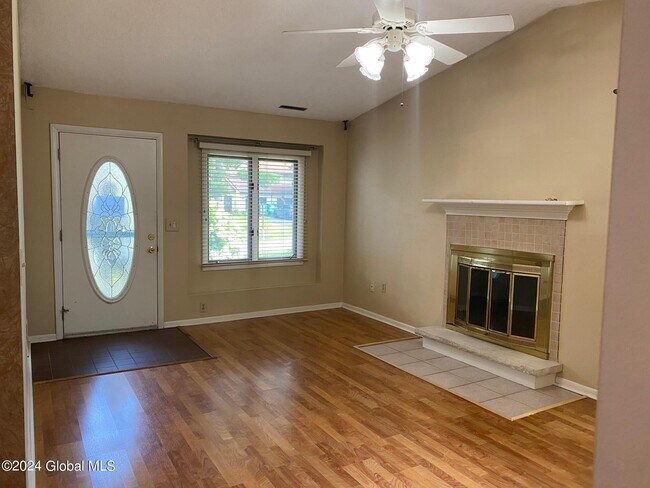 Building Photo - 81 Tallow Wood Dr