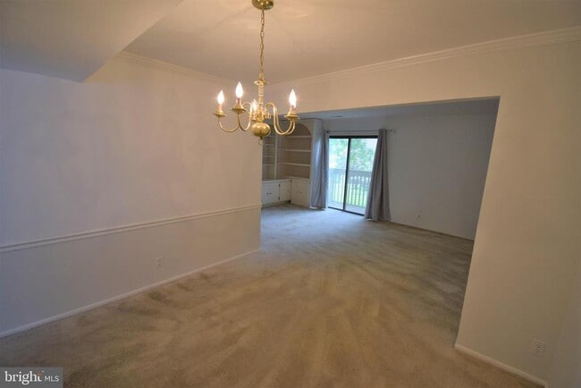 Building Photo - 2507 Glengyle Dr