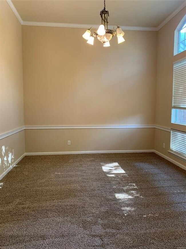 Foto del edificio - 131 Live Oaks Dr