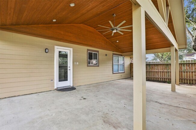 Building Photo - 12407 Clara Hills Ln