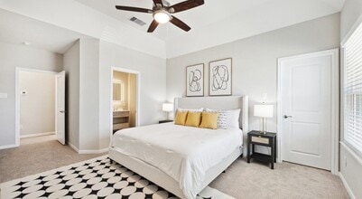 Building Photo - 14416 Daniel Shrs Dr