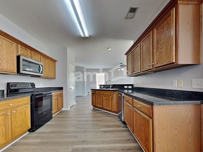 Foto del edificio - 201 Heritage Pky