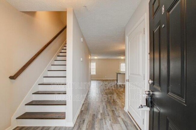 Building Photo - 1608 A Railton Ct