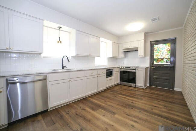Foto del edificio - 4821 Newell St