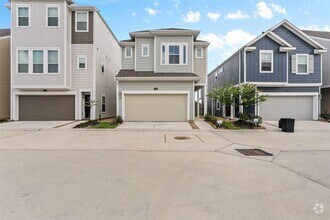 Building Photo - 3207 Cedar Dawn Ln