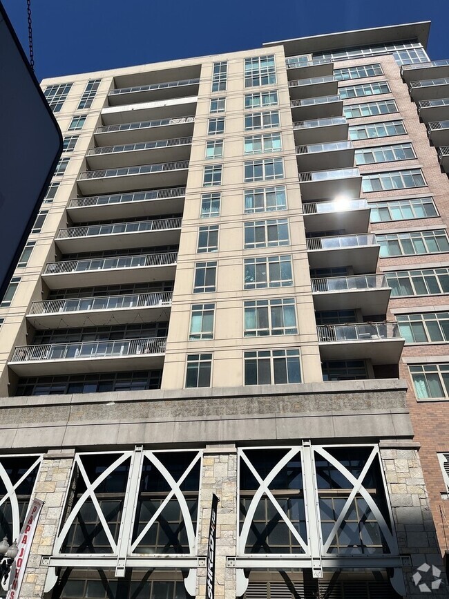 Building Photo - 230 W Division St