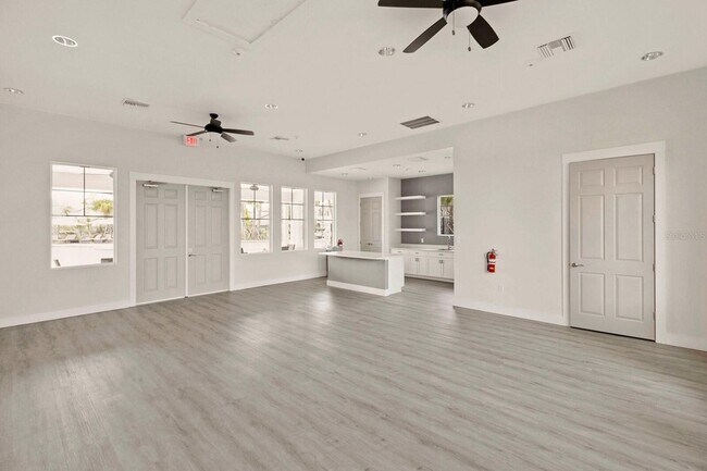 Building Photo - 5166 Plumeria Dr