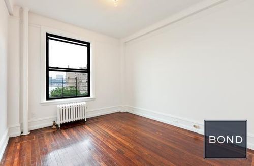 Foto del edificio - 380 Riverside Dr