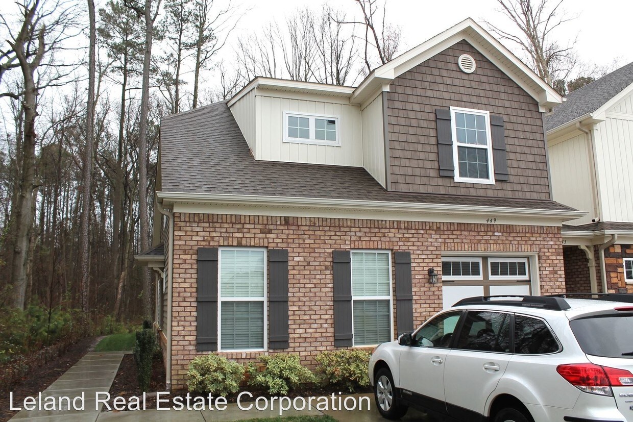 Primary Photo - 449 Green Meadow Dr