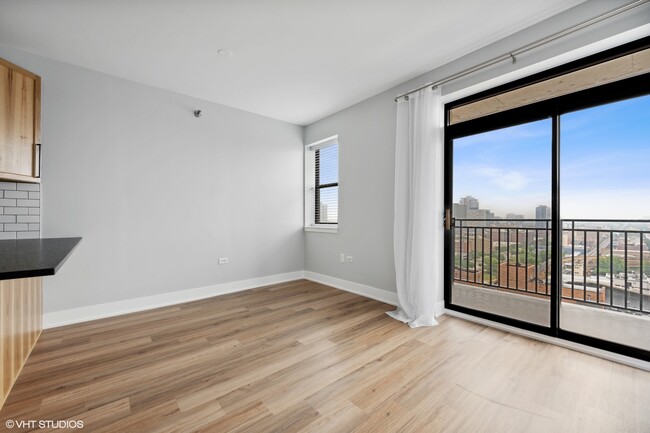 Building Photo - 1529 S State St
