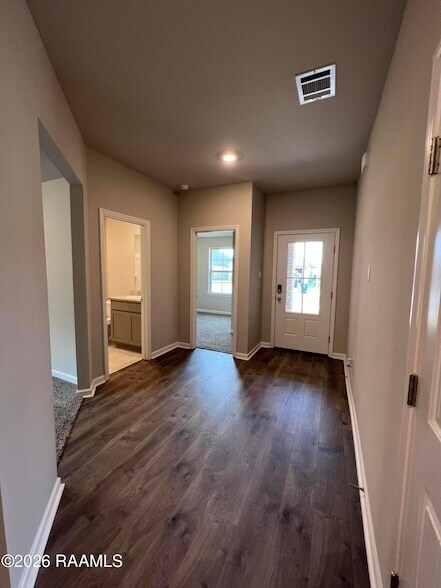 Foto del edificio - 111 Still Lk Dr