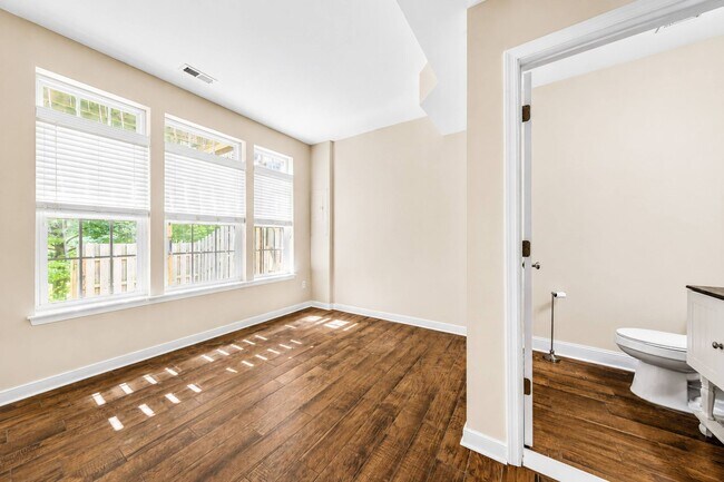 Building Photo - 4624 Minutemen Way
